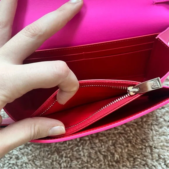 Christian Louboutin Paloma Wallet on Chain - Picture 12 of 16